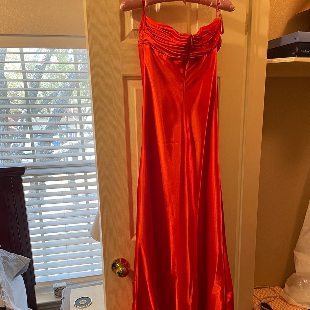 Prom dress - Picture 3 of 5
